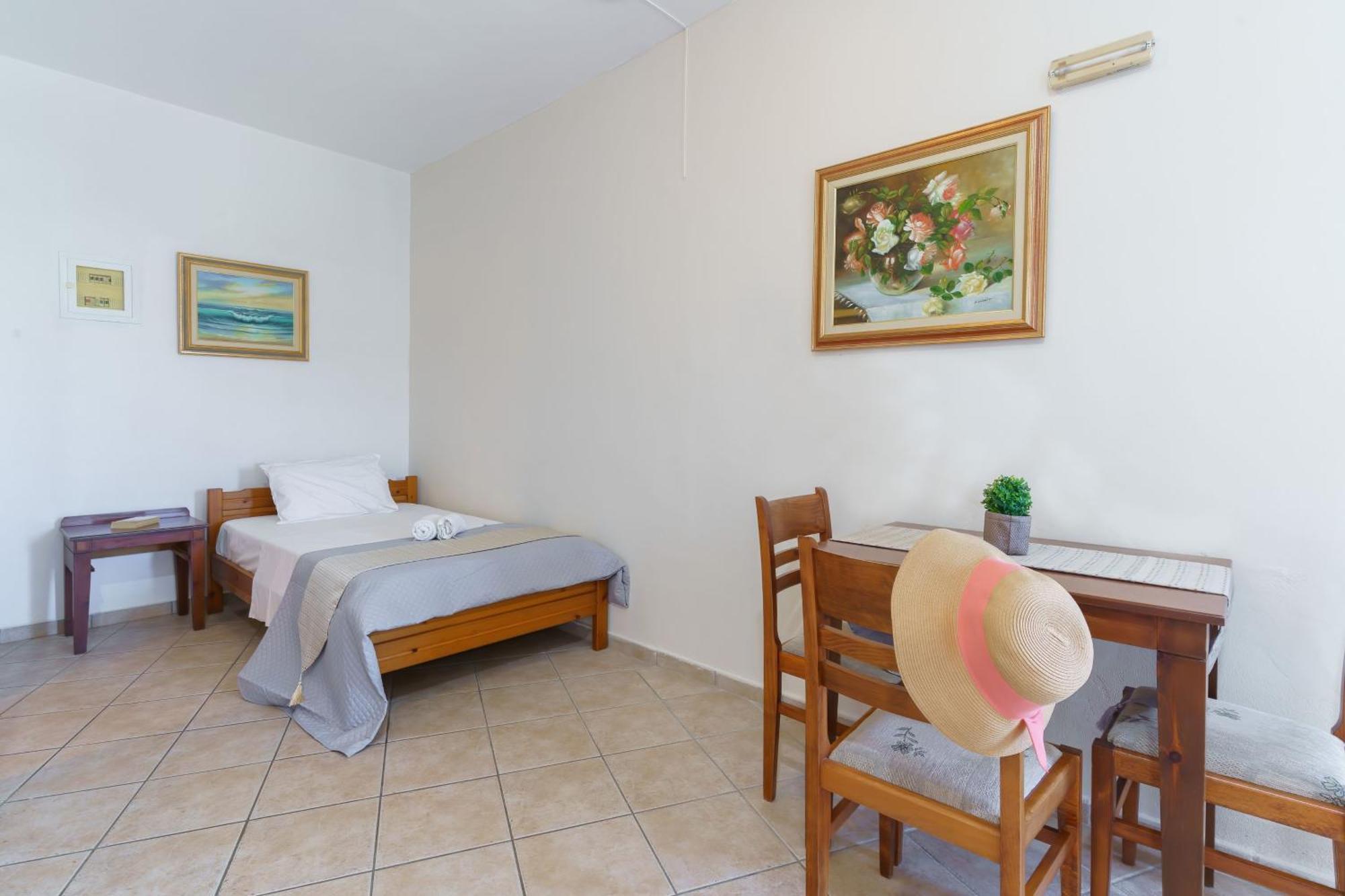 Sunrise Suites & Apartments Kalyves Room photo